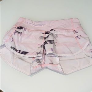 Lululemon speed up short